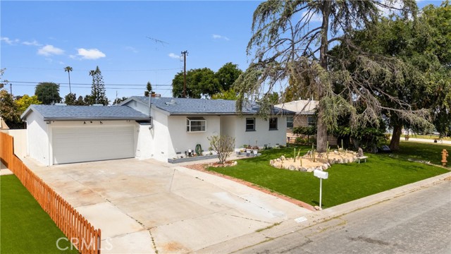12611 Loraleen Street, Garden Grove CA: https://media.crmls.org/medias/a1750a7e-4013-4542-9024-962213d4903e.jpg