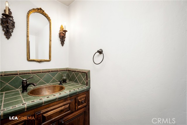 Detail Gallery Image 7 of 54 For 15001 Colonia De Las Rosas, Bakersfield,  CA 93306 - 4 Beds | 3/1 Baths
