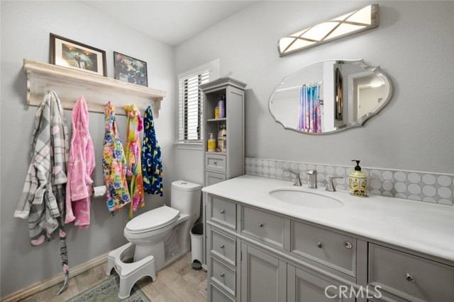 Detail Gallery Image 18 of 26 For 411 Spanish Moss Ln, Arroyo Grande,  CA 93420 - 3 Beds | 2 Baths