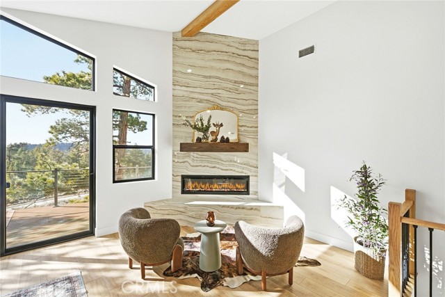 Image 4 of 75 For 455 Tanglewood