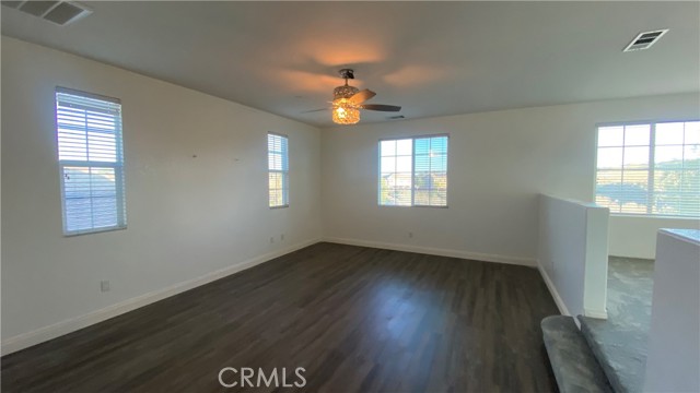 Detail Gallery Image 14 of 34 For 53051 Imperial, Lake Elsinore,  CA 92532 - 4 Beds | 2/1 Baths