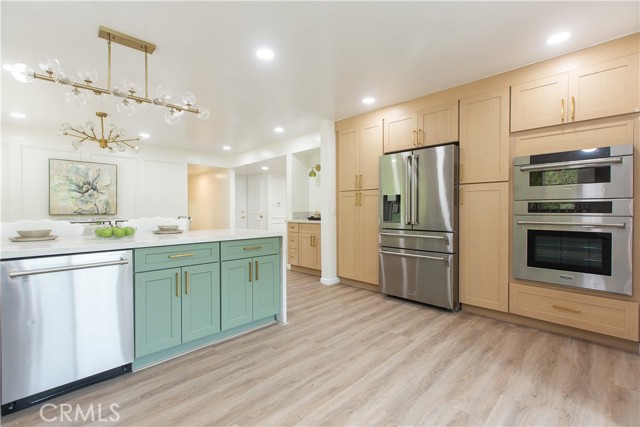 14879 Jadestone Drive, Sherman Oaks CA: https://media.crmls.org/medias/a178b9de-2776-47c4-b77a-3fd529d4e219.jpg