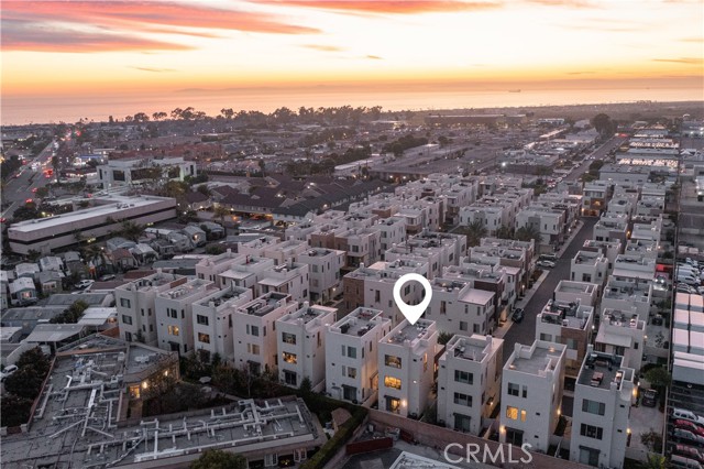 Detail Gallery Image 21 of 24 For 72 Ebb Tide Cir, Newport Beach,  CA 92663 - 3 Beds | 3/1 Baths