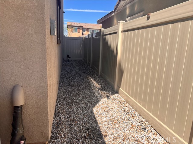 13876 Vantage Street, Moreno Valley CA: https://media.crmls.org/medias/a17a4e8a-f2c7-4b06-a989-cd99329f7cc0.jpg