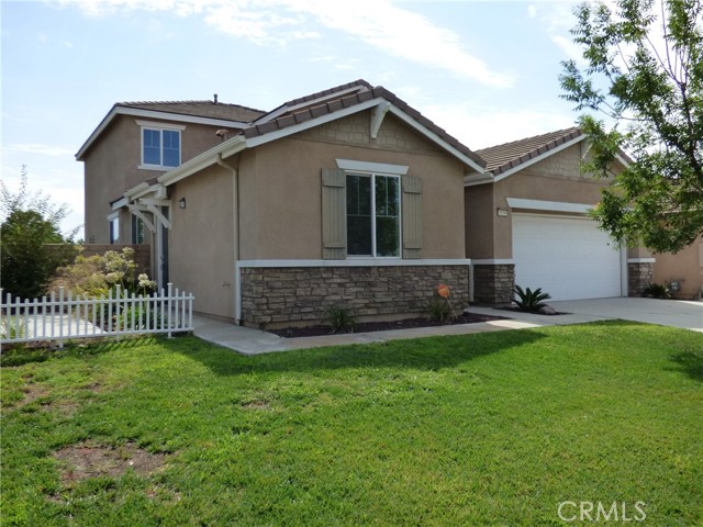 18348 Cayenne Dr, San Bernardino, CA 92407