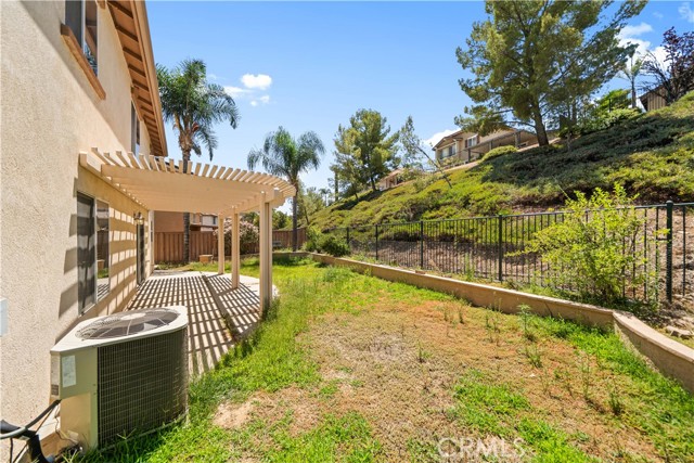 Detail Gallery Image 19 of 44 For 32057 Meadow Wood Ln, Lake Elsinore,  CA 92532 - 4 Beds | 2/1 Baths
