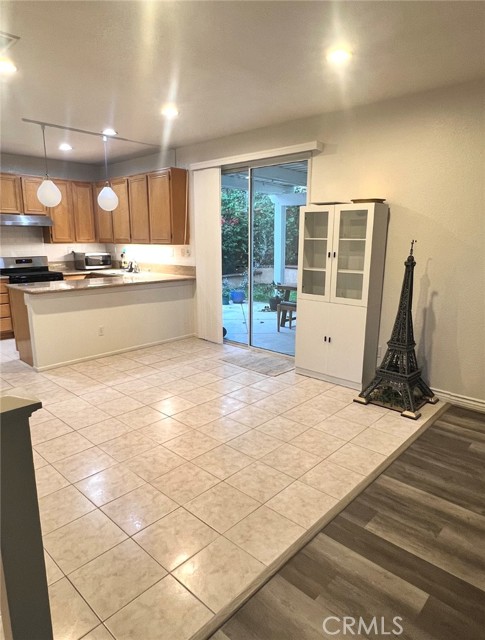 Detail Gallery Image 11 of 16 For 40 Partisan Pl, Irvine,  CA 92602 - 4 Beds | 2/1 Baths