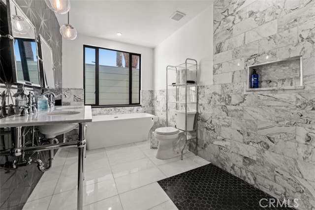 Detail Gallery Image 62 of 72 For 7740 Fox Trl, Yucca Valley,  CA 92284 - 5 Beds | 4 Baths