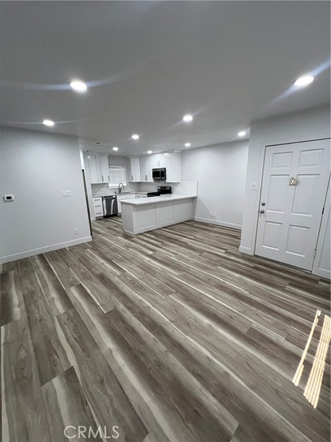 Detail Gallery Image 4 of 24 For 25546 Byron St, San Bernardino,  CA 92404 - 2 Beds | 1 Baths