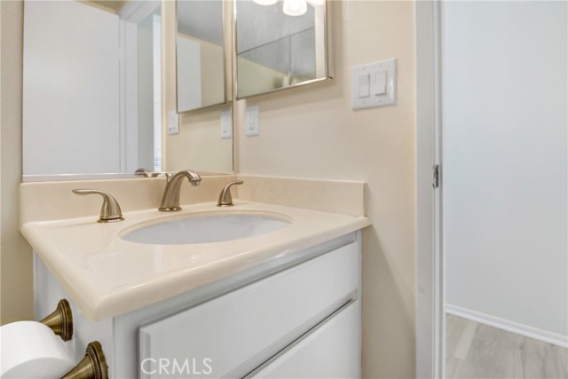 Detail Gallery Image 9 of 25 For 22 S Dearborn St, Redlands,  CA 92374 - 3 Beds | 2/1 Baths