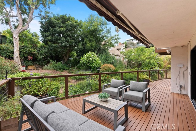 Detail Gallery Image 2 of 34 For 645 Griffith Way, Laguna Beach,  CA 92651 - 3 Beds | 3 Baths