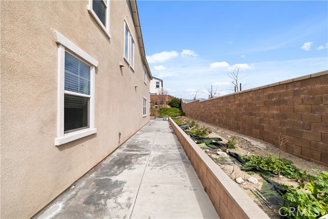 Detail Gallery Image 28 of 36 For 16744 Stags Leap Ln, Fontana,  CA 92336 - 4 Beds | 3 Baths