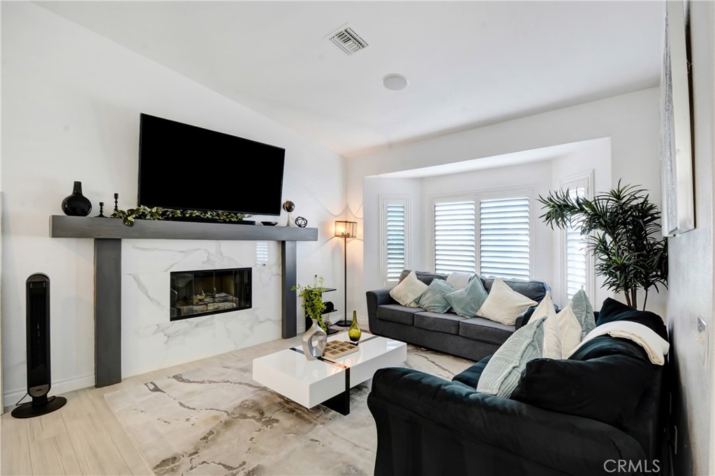 MLS #IV25168820 img 3