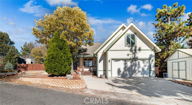 Detail Gallery Image 3 of 45 For 1158 Klondike, Lake Arrowhead,  CA 92352 - 4 Beds | 2/1 Baths