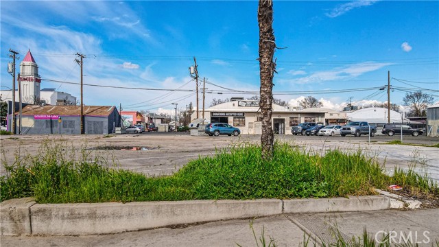 1616 Martin Luther King Jr Way, Merced, California 95340, ,Commercial Lease,For Rent,1616 Martin Luther King Jr Way,CRMC24045105