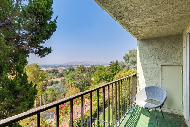 Detail Gallery Image 27 of 38 For 1159 Rankins Ln, San Bernardino,  CA 92404 - 2 Beds | 2/1 Baths