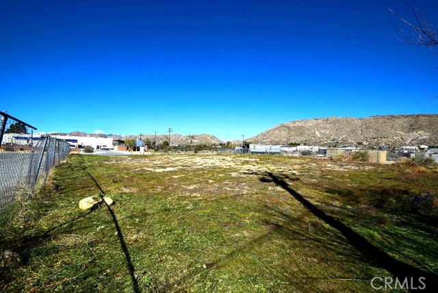 Detail Gallery Image 3 of 12 For 7243 Mohawk Trl, Yucca Valley,  CA 92284 - – Beds | – Baths