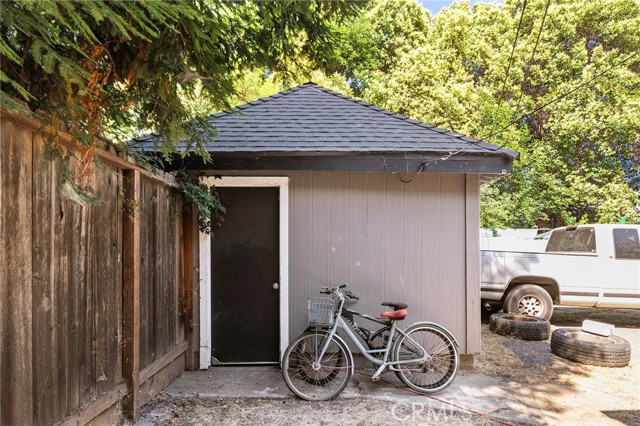 1029 Salem Street, Chico CA: https://media.crmls.org/medias/a182cf5f-695f-47aa-91a0-5fde2b7bfd91.jpg