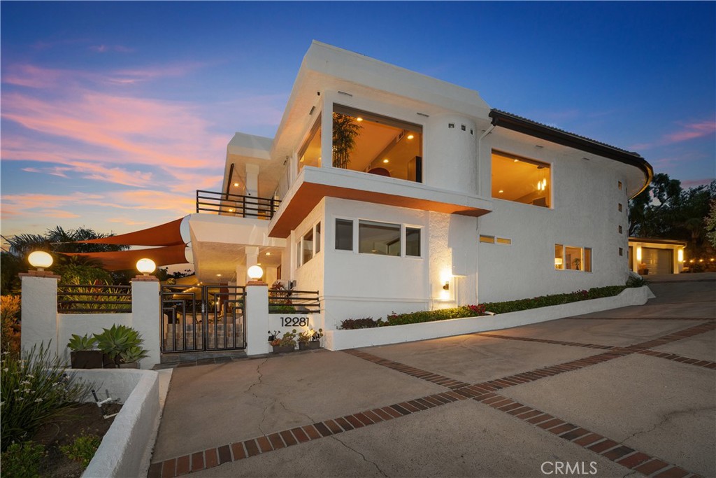 12281 Alta Panorama