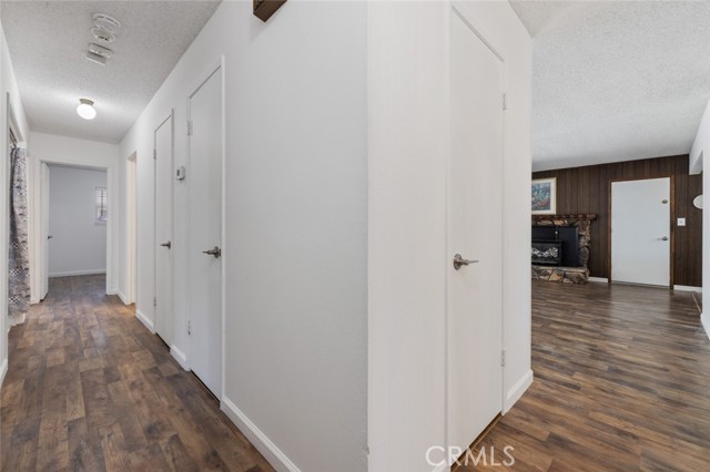 1920 E Orangeburg Avenue, Modesto CA: https://media.crmls.org/medias/a1849a95-e63b-4f85-b51c-a41920d85550.jpg