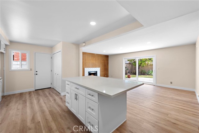 Detail Gallery Image 6 of 32 For 5852 Raphael Dr, Huntington Beach,  CA 92649 - 4 Beds | 2 Baths