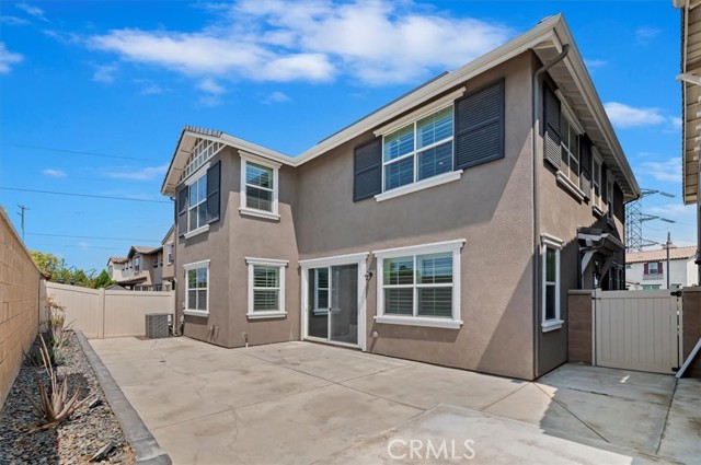 13893 La Pradera Way, Eastvale CA: https://media.crmls.org/medias/a185aae7-8317-40dd-b1fe-03545cf70f57.jpg