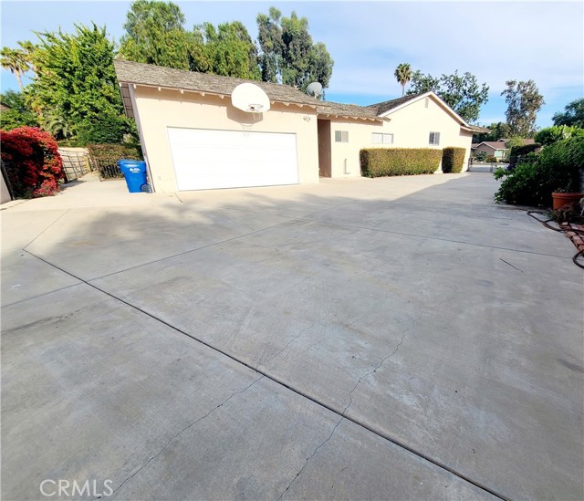 1463 Strawberry Hill Road, Thousand Oaks CA: https://media.crmls.org/medias/a185b1e0-28c5-4d4b-9184-d272e97f8eba.jpg