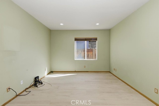 Detail Gallery Image 28 of 50 For 13747 Robinbrook Ct, Corona,  CA 92880 - 4 Beds | 2/1 Baths