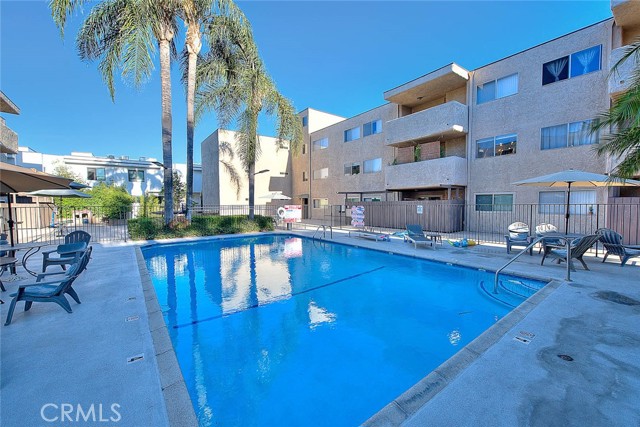 2386 E Del Mar Boulevard, Pasadena CA: https://media.crmls.org/medias/a18608c1-acd7-4937-bd02-a94619a73e94.jpg