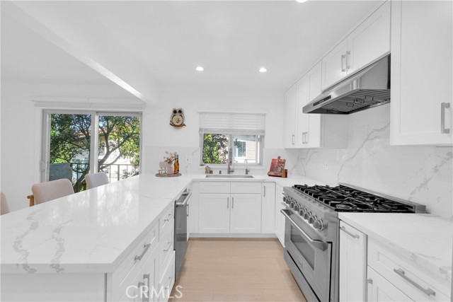 Detail Gallery Image 17 of 36 For 28127 Ridgethorne Ct, Rancho Palos Verdes,  CA 90275 - 3 Beds | 2 Baths