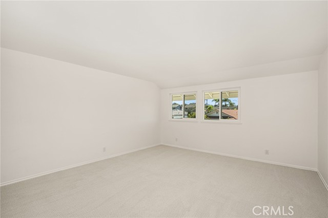 925 Eastglen photo 39