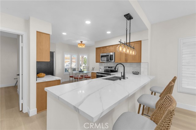 Detail Gallery Image 6 of 45 For 280 Vista Royale Cir, Palm Desert,  CA 92211 - 2 Beds | 2 Baths