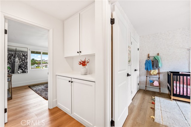 9 Jasmine Creek Dr, Corona del Mar CA: https://media.crmls.org/medias/a187b6c5-ba05-401a-baf8-4e08fc60d434.jpg