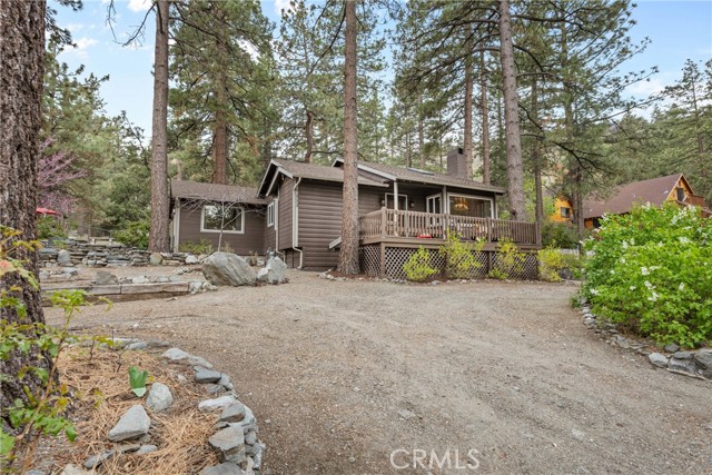 Detail Gallery Image 3 of 39 For 993 Partridge Rd, Wrightwood,  CA 92397 - 2 Beds | 2 Baths