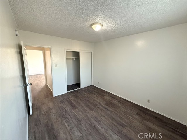 Detail Gallery Image 9 of 13 For 1036 W 95th St #5,  Los Angeles,  CA 90044 - 2 Beds | 1 Baths