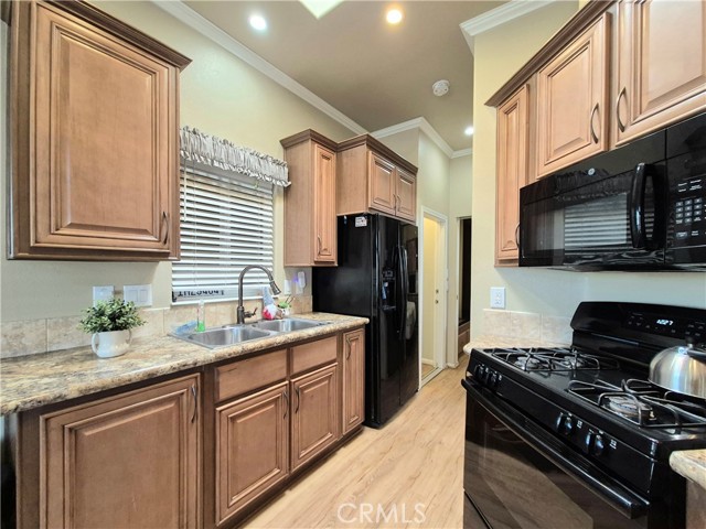 1382 Western, San Jacinto CA: https://media.crmls.org/medias/a189446c-1219-473e-96ed-8d9cd6432f62.jpg