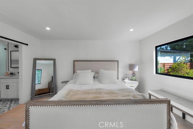 1834 Stearns Drive, Los Angeles CA: https://media.crmls.org/medias/a1897402-773f-45a7-9844-f0fa2aab4679.jpg