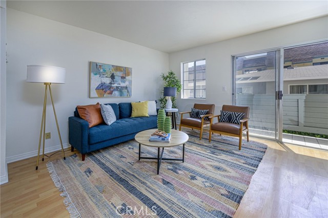 Detail Gallery Image 8 of 37 For 618 N Howard St #105,  Glendale,  CA 91206 - 2 Beds | 2 Baths