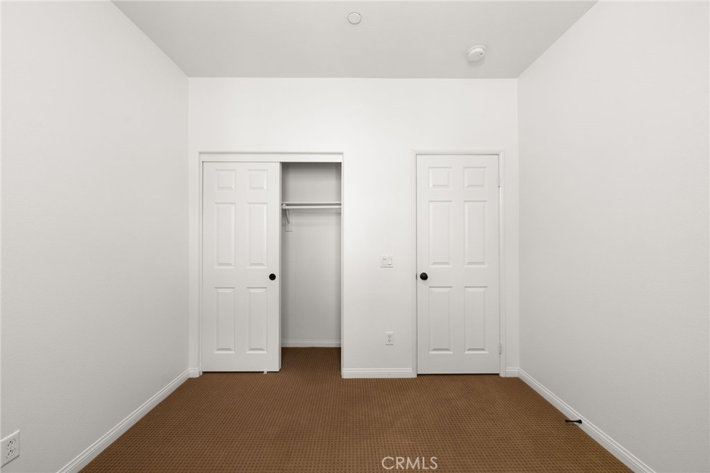https://media.crmls.org/medias/a18afc14-5c1b-4712-b37c-41b7bd2b0581.jpg?preset=X-Large