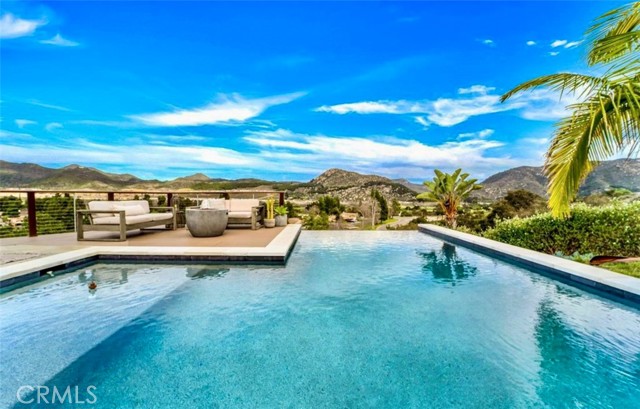 2836 Mesa Grove Road, Fallbrook CA: https://media.crmls.org/medias/a18b287c-ed06-4f0c-9004-a816f9c269ba.jpg