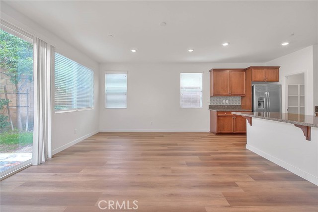 7868 Sea Salt Avenue, Fontana CA: https://media.crmls.org/medias/a18b8091-42fd-4338-a78f-5cf60bcfde1f.jpg