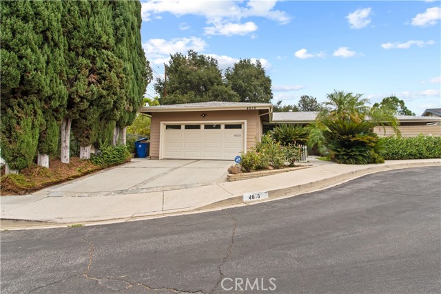 4616 COYLE, Woodland Hills CA: https://media.crmls.org/medias/a18b8296-b5fc-44a3-b86b-6aa1d71cda7d.jpg