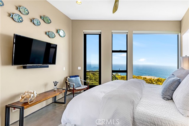 Detail Gallery Image 27 of 61 For 31411 Ceanothus Dr, Laguna Beach,  CA 92651 - 3 Beds | 2/1 Baths