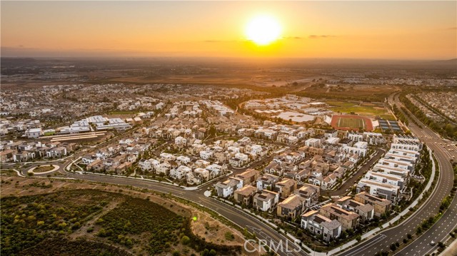 410 Lobata, Irvine CA: https://media.crmls.org/medias/a18cf1fd-a69d-4fdd-b7c1-9922a9972a0a.jpg