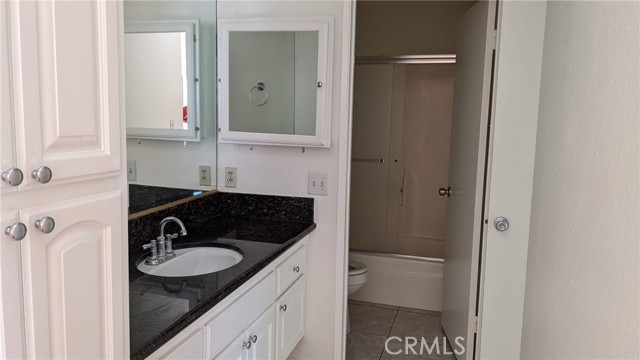 Detail Gallery Image 14 of 17 For 360 S Euclid Ave #332,  Pasadena,  CA 91101 - 2 Beds | 2 Baths