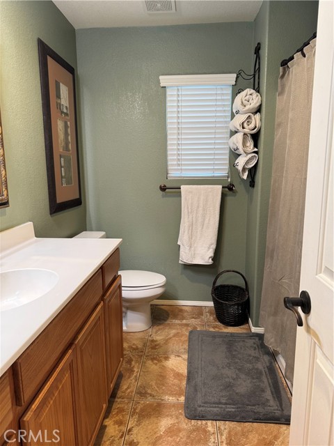 Detail Gallery Image 16 of 24 For 14995 Cory Way, Fontana,  CA 92336 - 4 Beds | 2/1 Baths