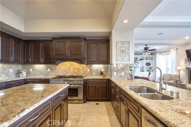 Detail Gallery Image 16 of 74 For 44195 via Horca, Temecula,  CA 92590 - 4 Beds | 3/1 Baths