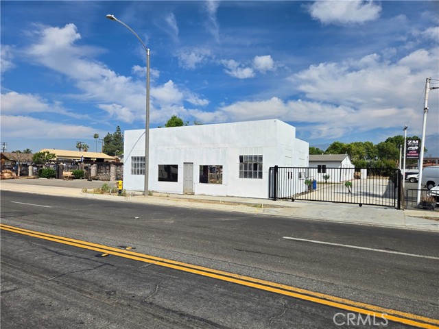 Detail Gallery Image 2 of 38 For 1340 W Holt, Ontario,  CA 91762 - – Beds | – Baths