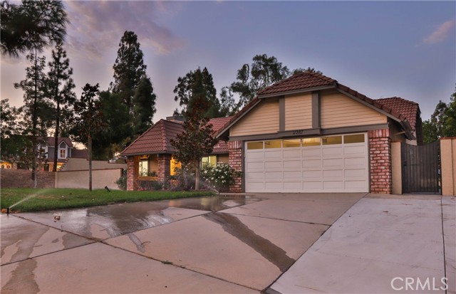 Detail Gallery Image 2 of 45 For 11287 Heathcliff Dr, Riverside,  CA 92505 - 4 Beds | 2 Baths