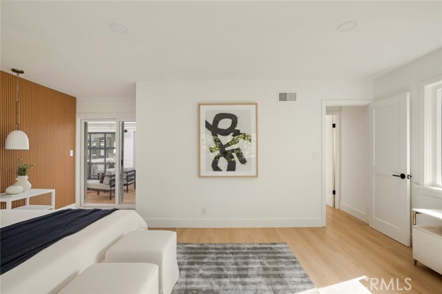 1585 Miramar Drive, Newport Beach CA: https://media.crmls.org/medias/a18dd0a6-f836-4f5f-8240-f892d9569349.jpg